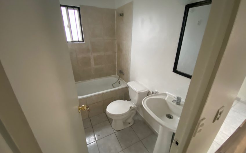 Colonos de Cardonal casa con reja recién pintada